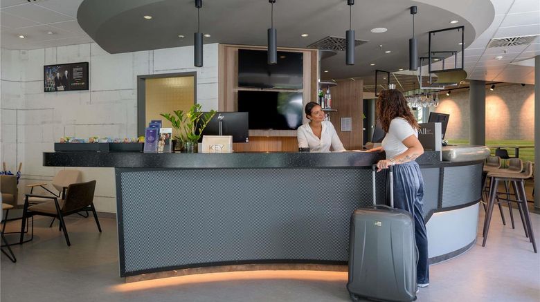 Suite Novotel Parkstadt Schwabing Exterior. Images powered by <a href="https://iceportal.shijigroup.com" target="_blank" rel="noopener">Ice Portal</a>.