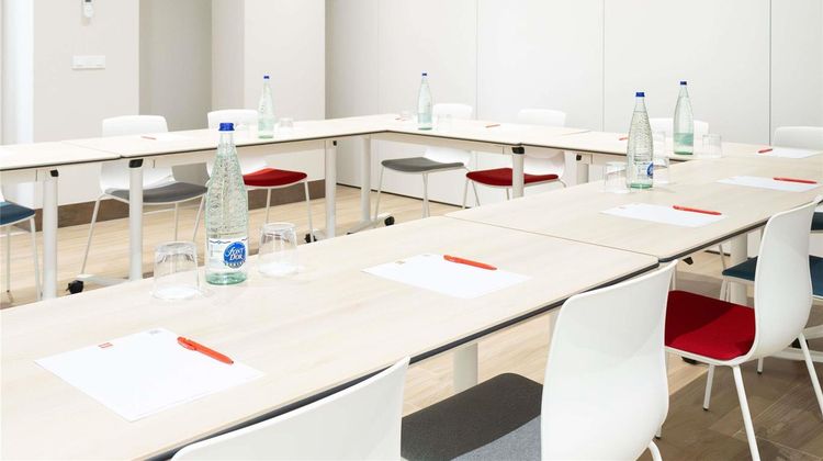 Ibis Alicante Elche Meeting