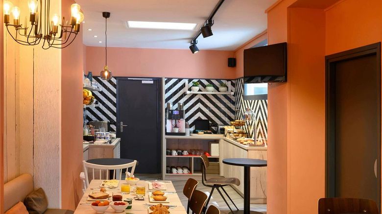 <b>Ibis Paris Tour Montparnasse Exterior</b>. Images powered by <a href="https://iceportal.shijigroup.com/" title="IcePortal" target="_blank">IcePortal</a>.