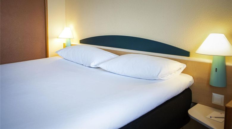 <b>Ibis Fribourg Room</b>. Images powered by <a href="https://iceportal.shijigroup.com/" title="IcePortal" target="_blank">IcePortal</a>.