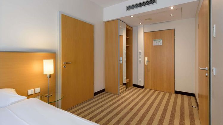 Mercure Hotel Aachen am Dom Room