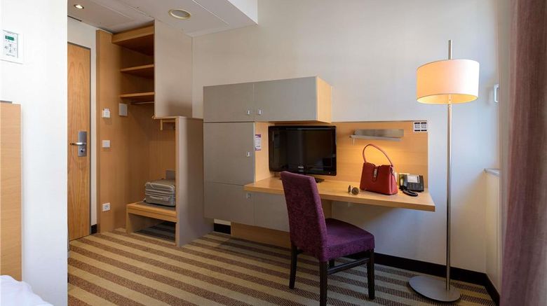 <b>Mercure Hotel Aachen am Dom Room</b>. Images powered by <a href="https://iceportal.shijigroup.com/" title="IcePortal" target="_blank">IcePortal</a>.