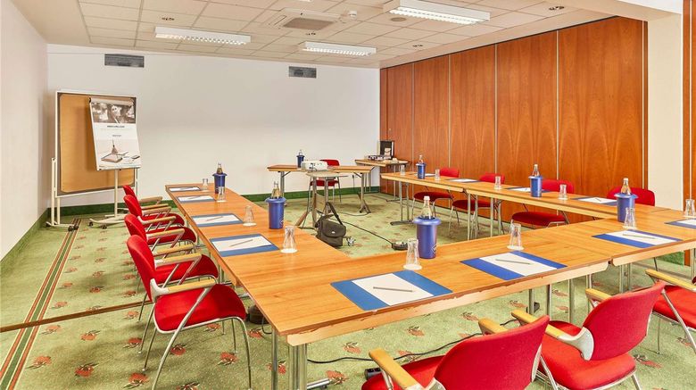 <b>Mercure Bad Duerkheim An Den Salinen Meeting</b>. Images powered by <a href="https://iceportal.shijigroup.com/" title="IcePortal" target="_blank">IcePortal</a>.