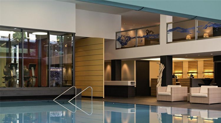 Pullman Berlin Schweizerhof Pool