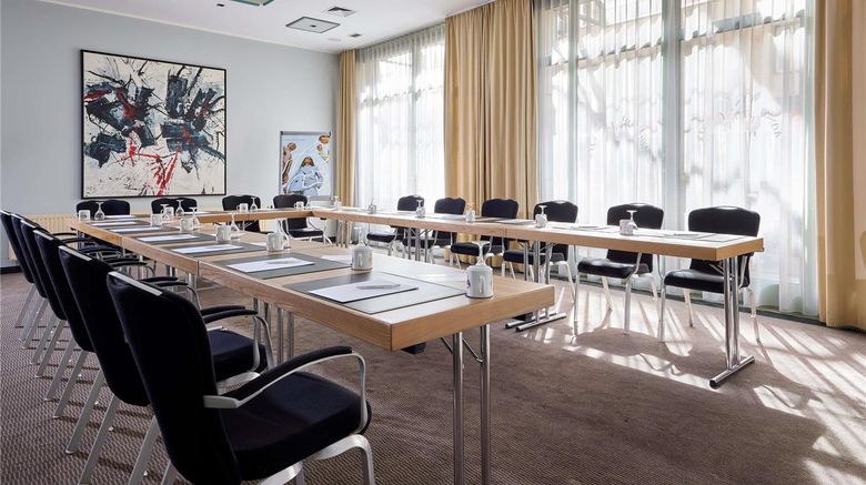 <b>Mercure Hotel Duesseldorf City Center Meeting</b>. Images powered by <a href="https://iceportal.shijigroup.com/" title="IcePortal" target="_blank">IcePortal</a>.