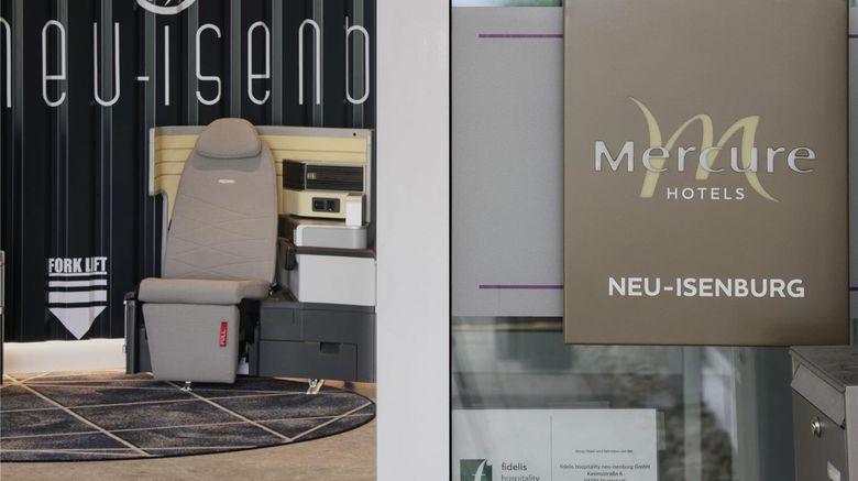 <b>Mercure Hotel Frankfurt Neu-Isenburg Exterior</b>. Images powered by <a href="https://iceportal.shijigroup.com/" title="IcePortal" target="_blank">IcePortal</a>.