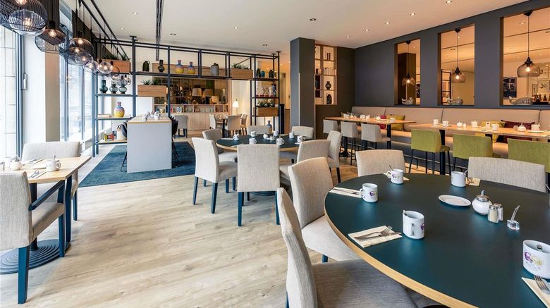 <b>Mercure Hannover Mitte Restaurant</b>. Images powered by <a href="https://iceportal.shijigroup.com/" title="IcePortal" target="_blank">IcePortal</a>.