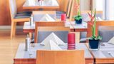 <b>Mercure Hotel Mannheim am Rathaus Restaurant</b>. Images powered by <a href="https://iceportal.shijigroup.com/" title="IcePortal" target="_blank">IcePortal</a>.