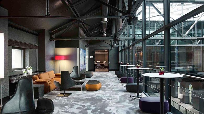 <b>Sofitel Munich Bayerpost Meeting</b>. Images powered by <a href="https://iceportal.shijigroup.com/" title="IcePortal" target="_blank">IcePortal</a>.