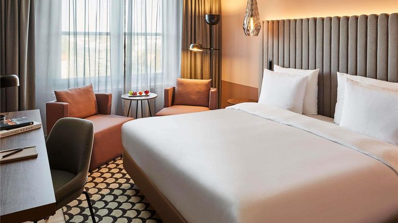 <b>Pullman Stuttgart Fontana Room</b>. Images powered by <a href="https://iceportal.shijigroup.com/" title="IcePortal" target="_blank">IcePortal</a>.