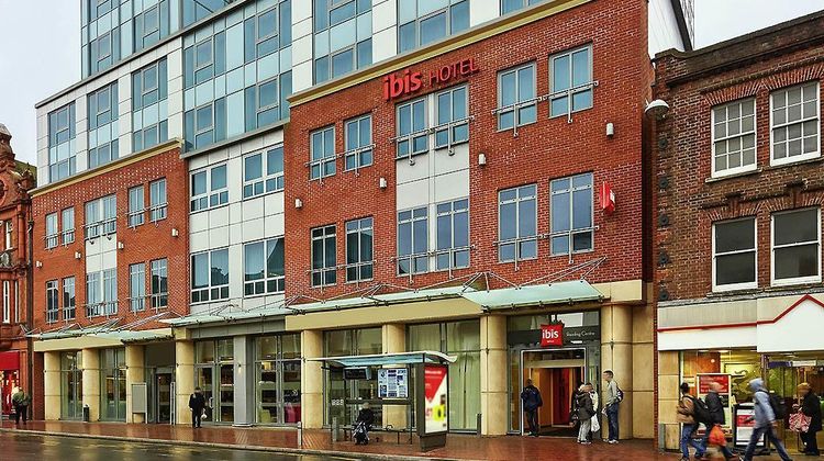 Ibis Reading Centre Exterior