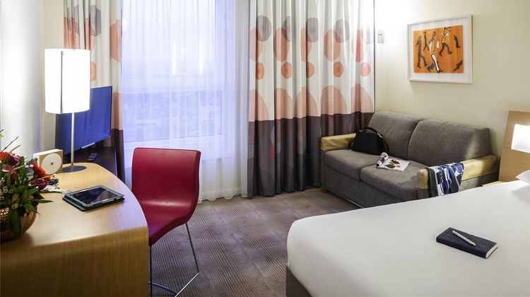 Novotel Reading Centre Room