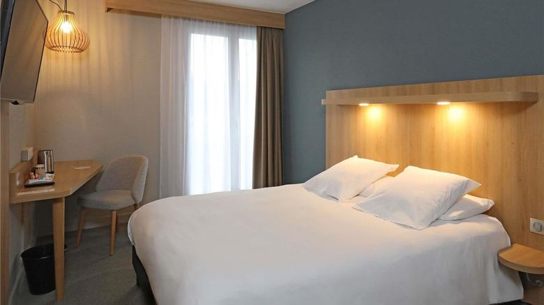 <b>Mercure Abbeville Centre Room</b>. Images powered by <a href="https://iceportal.shijigroup.com/" title="IcePortal" target="_blank">IcePortal</a>.