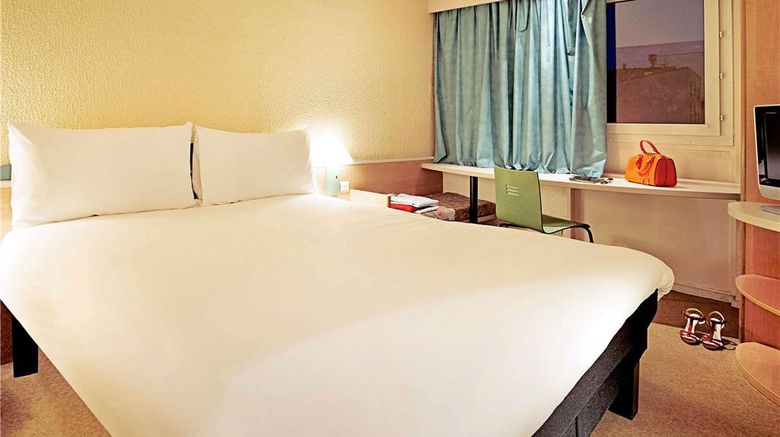 <b>Ibis Madrid Tresaguas Room</b>. Images powered by <a href="https://iceportal.shijigroup.com/" title="IcePortal" target="_blank">IcePortal</a>.