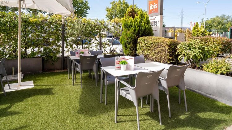 Ibis Madrid Tresaguas Exterior