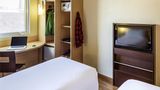 Ibis Blumenau Room