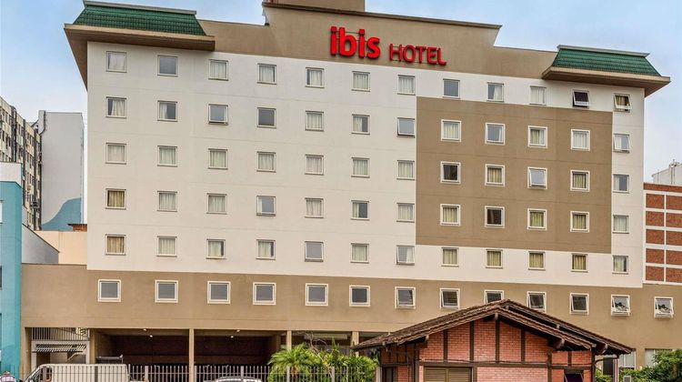 Ibis Blumenau Exterior