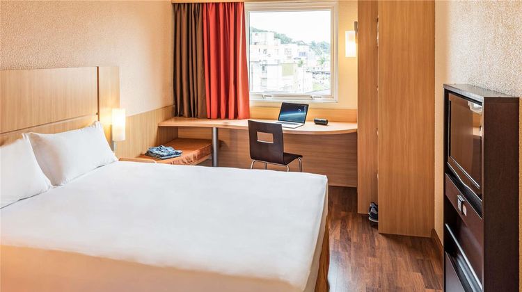 Ibis Blumenau Exterior