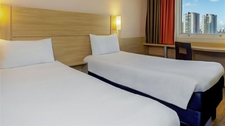<b>Ibis Sao Paulo Interlagos Room</b>. Images powered by <a href="https://iceportal.shijigroup.com/" title="IcePortal" target="_blank">IcePortal</a>.