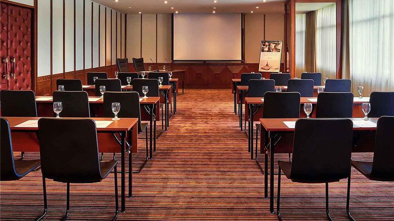 <b>Mercure Convention Centre Ancol Meeting</b>. Images powered by <a href="https://iceportal.shijigroup.com/" title="IcePortal" target="_blank">IcePortal</a>.