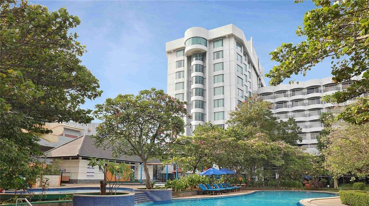 Mercure Convention Centre Ancol Exterior
