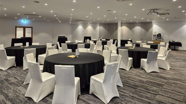 Mercure Canberra Hotel Meeting