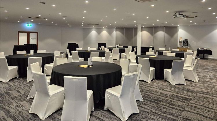 Mercure Canberra Hotel Meeting