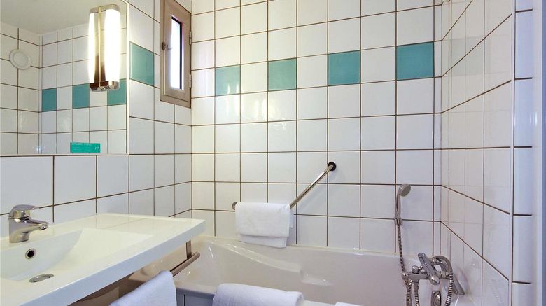 <b>Mercure Luxeuil Les Bains Hexagone Hotel Room</b>. Images powered by <a href="https://iceportal.shijigroup.com/" title="IcePortal" target="_blank">IcePortal</a>.