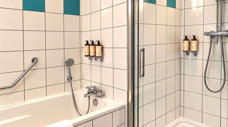 Mercure Luxeuil Les Bains Hexagone Hotel Room
