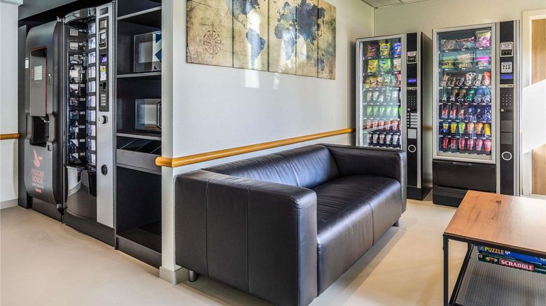 <b>Ibis Budget Charleroi Airport Room</b>. Images powered by <a href="https://iceportal.shijigroup.com/" title="IcePortal" target="_blank">IcePortal</a>.