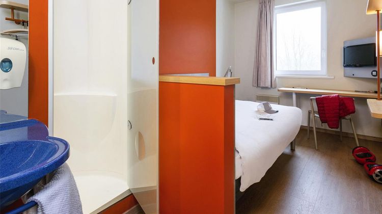 Ibis Budget Charleroi Airport Room