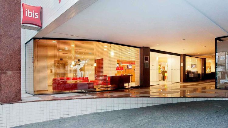 Ibis Santos Exterior