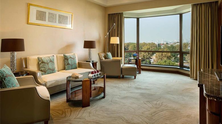 <b>Sofitel Hangzhou Westlake Suite</b>. Images powered by <a href="https://iceportal.shijigroup.com/" title="IcePortal" target="_blank">IcePortal</a>.