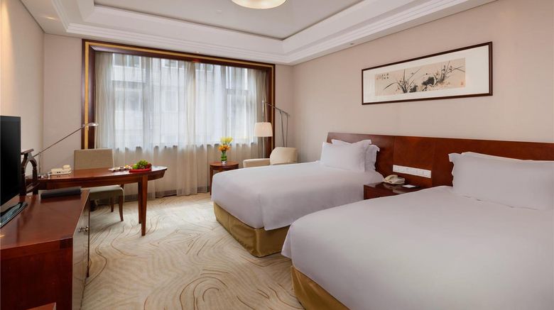 <b>Sofitel Hangzhou Westlake Room</b>. Images powered by <a href="https://iceportal.shijigroup.com/" title="IcePortal" target="_blank">IcePortal</a>.