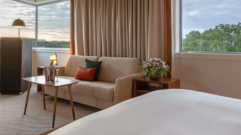 <b>Sofitel Luxembourg Le Grand Ducal Suite</b>. Images powered by <a href="https://iceportal.shijigroup.com/" title="IcePortal" target="_blank">IcePortal</a>.