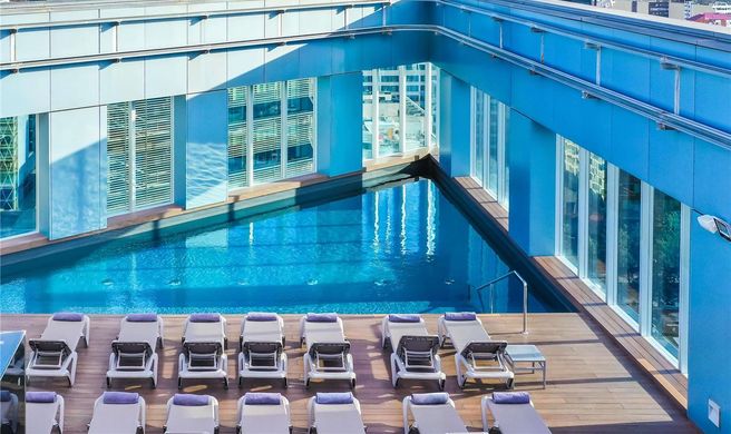 Novotel Barcelona City Exterior
