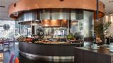 <b>Novotel Barcelona City Restaurant</b>. Images powered by <a href="https://iceportal.shijigroup.com/" title="IcePortal" target="_blank">IcePortal</a>.