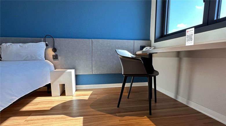 <b>Ibis Roma Fiera Room</b>. Images powered by <a href="https://iceportal.shijigroup.com/" title="IcePortal" target="_blank">IcePortal</a>.