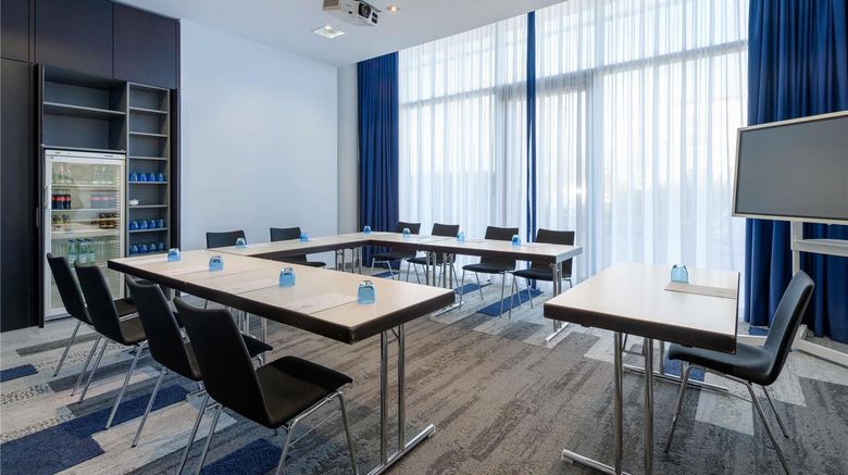 <b>Novotel Muenchen Messe Meeting</b>. Images powered by <a href="https://iceportal.shijigroup.com/" title="IcePortal" target="_blank">IcePortal</a>.