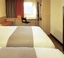 Ibis Chengdu Yongfeng Room