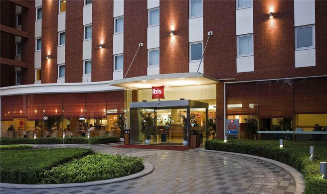 Ibis Chengdu Yongfeng Exterior