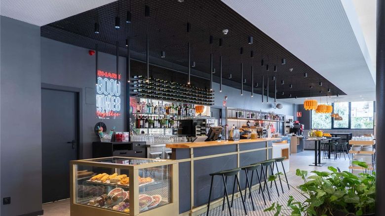 <b>Ibis Malaga Centro Ciudad Exterior</b>. Images powered by <a href="https://iceportal.shijigroup.com/" title="IcePortal" target="_blank">IcePortal</a>.
