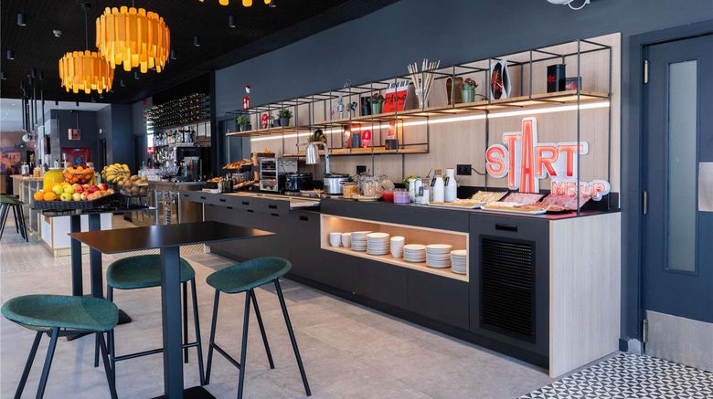 <b>Ibis Malaga Centro Ciudad Restaurant</b>. Images powered by <a href="https://iceportal.shijigroup.com/" title="IcePortal" target="_blank">IcePortal</a>.