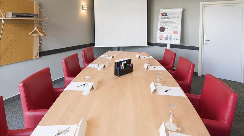 <b>Ibis Luxembourg Sud Meeting</b>. Images powered by <a href="https://iceportal.shijigroup.com/" title="IcePortal" target="_blank">IcePortal</a>.
