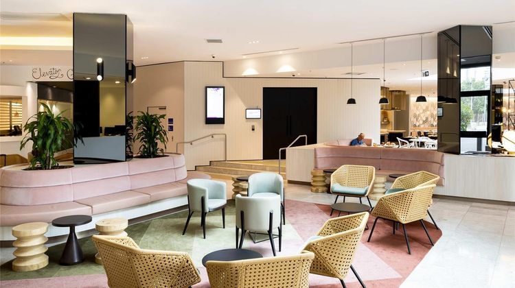 Novotel Sydney International Airport Exterior