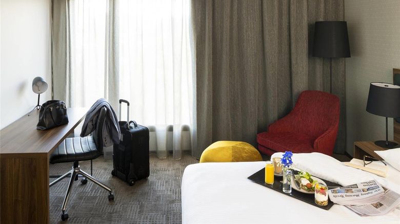 <b>Novotel Sydney International Airport Room</b>. Images powered by <a href="https://iceportal.shijigroup.com/" title="IcePortal" target="_blank">IcePortal</a>.