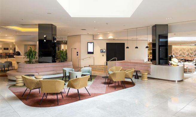 Novotel Sydney International Airport Exterior
