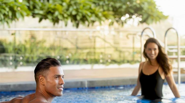Novotel Sydney International Airport Pool