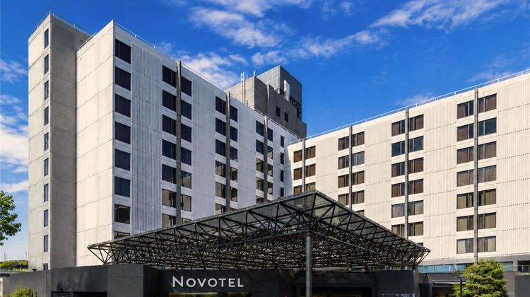 Novotel Sydney International Airport Exterior