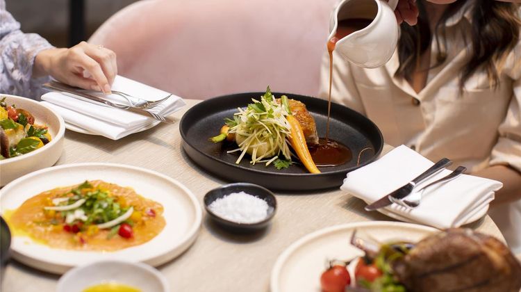 Novotel Sydney International Airport Restaurant